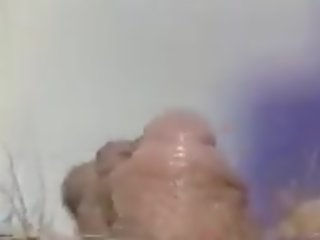 Monstruous clito: gratuit grand seins porno montrer 17