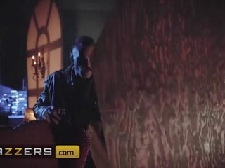 Provocerend aziatisch vampier kendra spade craves snavel in halloween parodie x nominale video- movs