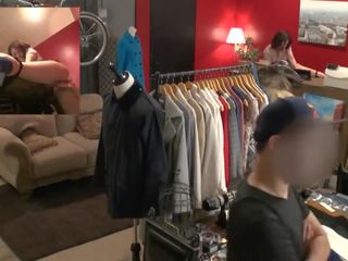 Risky javno x ocenjeno video v japonsko oblačila trgovina s tsubasa hachino