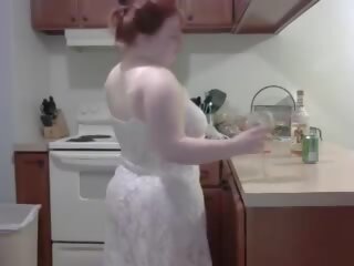 Kitchen Tease Chubby: Free American Chubby sex video film 6b | xHamster