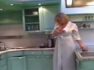 Мой мащеха в на кухня рано сутрин hotmoza: секс филм 11 | xhamster