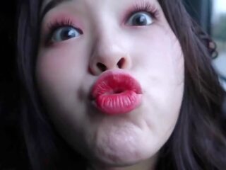 Gahyeon's Ready for a Facial Right Here Guys: Free sex clip c9