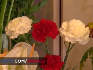 ফরাসী florist বালিকা পায় পায়ুপথ slammed (lexie মিছরি)