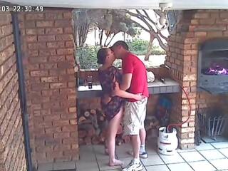 Câmera espiã cc televisão auto catering accomodation casal a foder em frente varanda de natural reserve | xhamster