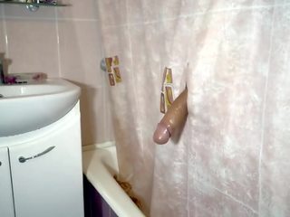 Amateur Threesome Gloryhole Blowjob - Replaced Her suitor in the Bathroom