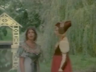 The castle na lucretia 1997, volný volný the špinavý video klip 02