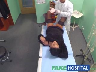Fakehospital অধ্যাপক প্রর্দশিত নিশ্চিত রোগী হয় ভাল সংযত উপর