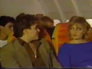 Szczęśliwy w miłość 1985: darmowe amerykańskie porno wideo a0